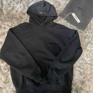 Black ESSENTIALS Fear Of God Hoodie Size M (NWT)